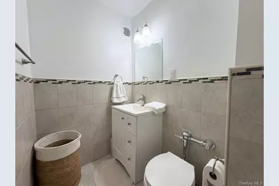 9430 60th Avenue #5D, Elmhurst, NY 11373 - Photo 10