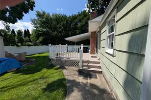 35 Sheridan St, Huntington, NY 11743 - Photo 20