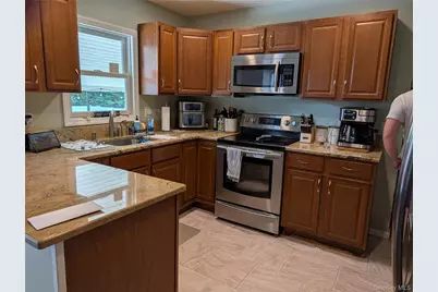 35 Sheridan Street, Huntington, NY 11743 - Photo 2