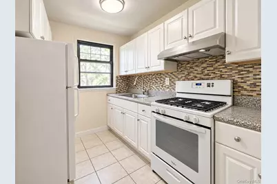 69-12 138th St #B, Kew Gardens, NY 11367 - Photo 10