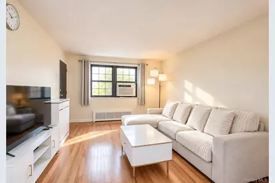 136-04 68th Dr #A, Kew Gardens, NY 11367 - Photo 4