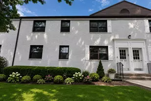 136-04 68th Dr, Kew Gardens, NY 11367 - Photo 2