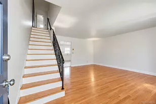 74 View St W, Greenwich, CT 06830 - Photo 2