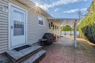 1296 Leslie Ln, Bellmore, NY 11710 - Photo 4