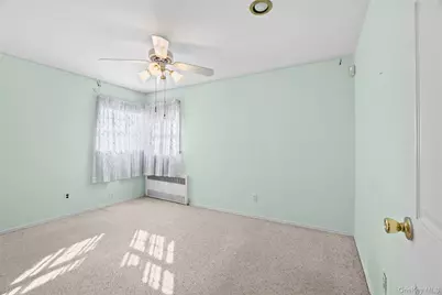 1296 Leslie Lane, Bellmore, NY 11710 - Photo 36