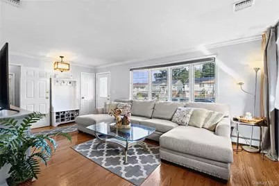 1296 Leslie Lane, Bellmore, NY 11710 - Photo 20