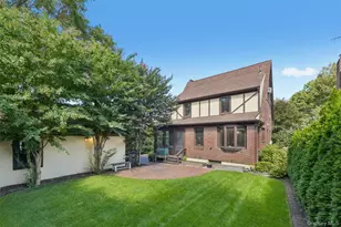 206 Glenmore St, East Williston, NY 11596 - Photo 32