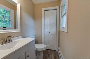 50 Fanning Blvd, Riverhead, NY 11901 - Photo 18