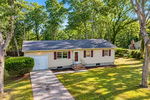 50 Fanning Blvd, Riverhead, NY 11901 - Photo 2