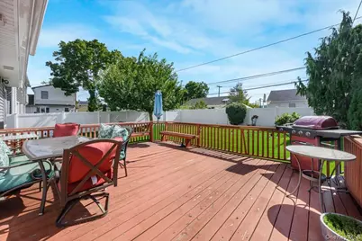 2014 Central Drive S, East Meadow, NY 11554 - Photo 22