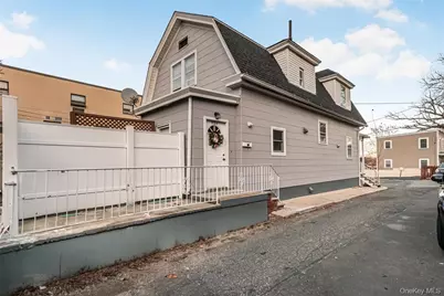 451 W 258th Street, Bronx, NY 10471 - Photo 32