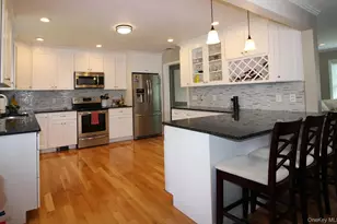 5 Meadow Dr, Carmel, NY 10512 - Photo 2