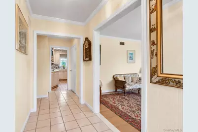 25 Manger Circle, Pelham, NY 10803 - Photo 6