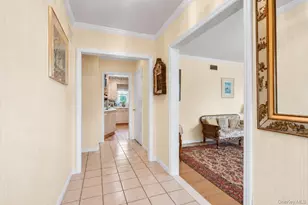 25 Manger Cir, Pelham, NY 10803 - Photo 6
