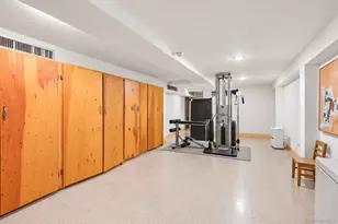25 Manger Cir, Pelham, NY 10803 - Photo 28