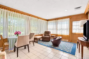 25 Manger Cir, Pelham, NY 10803 - Photo 12