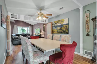 39 Pawnee Drive, Commack, NY 11725 - Photo 8