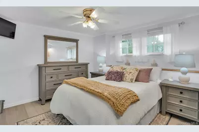 39 Pawnee Drive, Commack, NY 11725 - Photo 30