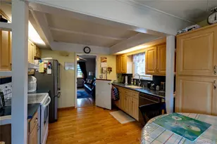 50 Peters Ln, North Babylon, NY 11703 - Photo 20