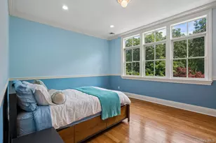 4 The Commons, Cold Spring Harbor, NY 11724 - Photo 20
