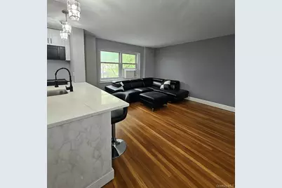 89-25 Shore Parkway #2, Howard Beach, NY 11414 - Photo 4