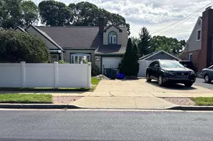 620 Grant Ave, Baldwin, NY 11510 - Photo 2