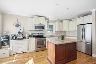 6 Hawk Road, Rocky Point, NY 11778 - Photo 4