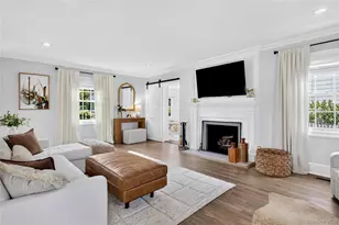 11 Cedar Pl, Garden City, NY 11530 - Photo 4