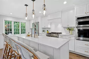 11 Cedar Pl, Garden City, NY 11530 - Photo 8