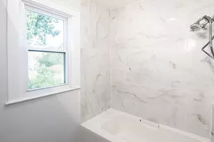 248-15 88th Dr, Bellerose, NY 11426 - Photo 4