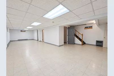355662 159th Street, Flushing, NY 11358 - Photo 28