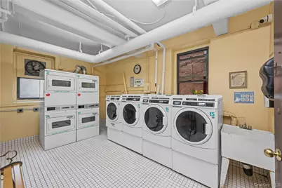 61 Oliver Street #2V, Brooklyn, NY 11209 - Photo 22