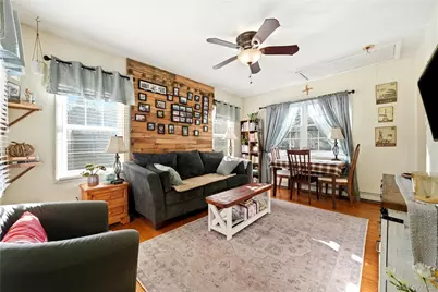 8 South Avenue, Smithtown, NY 11787 - Photo 4