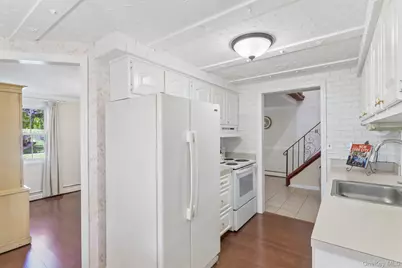 25 Beach Avenue, Port Jefferson, NY 11776 - Photo 8