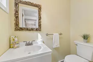 25 Beach Ave, Port Jefferson, NY 11776 - Photo 14