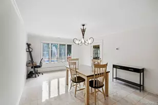 135 Hickman St, Syosset, NY 11791 - Photo 4