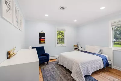 135 Hickman Street, Syosset, NY 11791 - Photo 16
