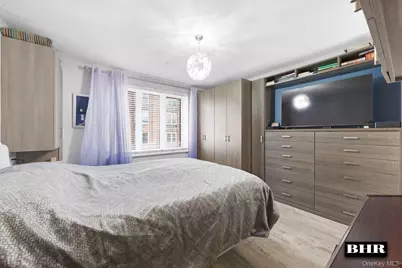 3360 Shore Parkway #4B, Brooklyn, NY 11235 - Photo 4