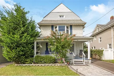 53 Thorne Street, Patchogue, NY 11772 - Photo 2