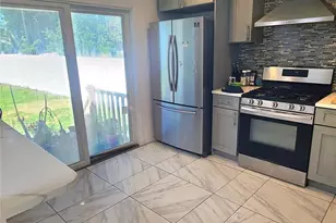 623 Nimrod Ct, North Babylon, NY 11703 - Photo 4