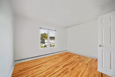 11 Susan Court, Deer Park, NY 11729 - Photo 16