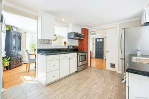 9 Jennings Ave, Center Moriches, NY 11934 - Photo 10