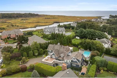 26 True Harbour Way, West Islip, NY 11795 - Photo 2
