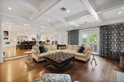 26 True Harbour Way, West Islip, NY 11795 - Photo 10