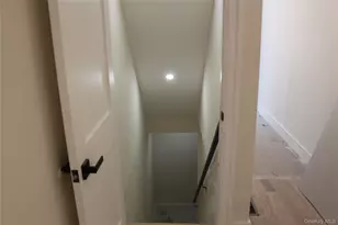 145-18 106th Ave, Jamaica, NY 11435 - Photo 16