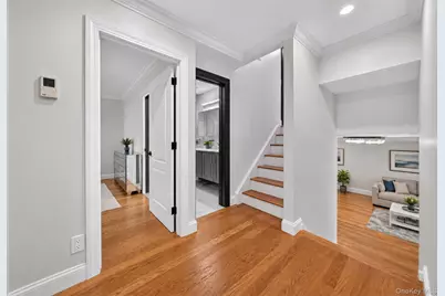 31 Colony Lane, Syosset, NY 11791 - Photo 8