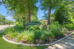 3221 Wilshire Ln, Oakdale, NY 11769 - Photo 14