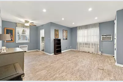 249-33 60th Avenue #LOWER, Little Neck, NY 11362 - Photo 14