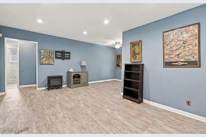 249-33 60th Avenue #LOWER, Little Neck, NY 11362 - Photo 12