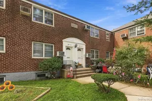 249-33 60th Ave, Little Neck, NY 11362 - Photo 2